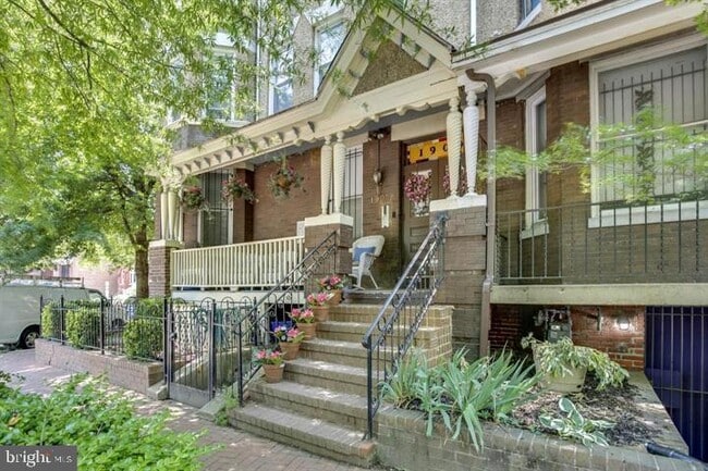 property at 1900 3rd St NW