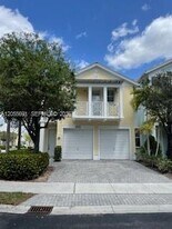 10731 NW 74th Terrace in Doral, FL - Building Photo