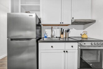 121 Porter Ave in Buffalo, NY - Building Photo - Building Photo