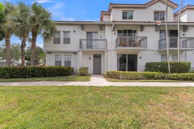 2032 Alta Meadows Ln in Delray Beach, FL - Building Photo - Building Photo