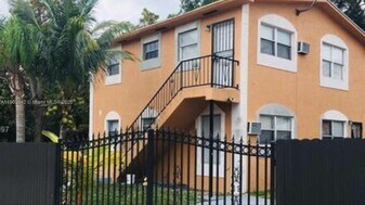 36 NE 64th Terrace in Miami, FL - Building Photo