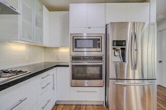 12458 Woodthorpe Ln in Houston, TX - Building Photo - Building Photo