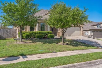 101 Lismore St in Hutto, TX - Building Photo - Building Photo