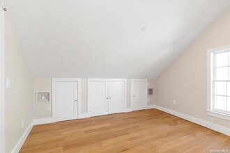 108 South St in Oyster Bay, NY - Building Photo - Building Photo