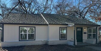 3916 Carnation Ave in Haltom City, TX - Building Photo