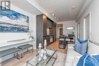 225 Sumach St in Toronto, ON - Building Photo - Building Photo