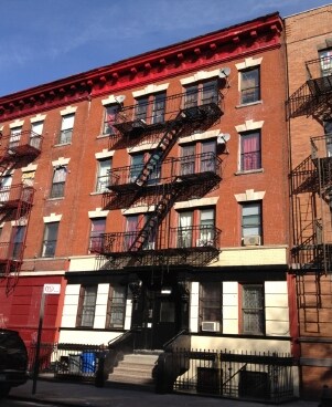 865 E 181st St in Bronx, NY - Building Photo