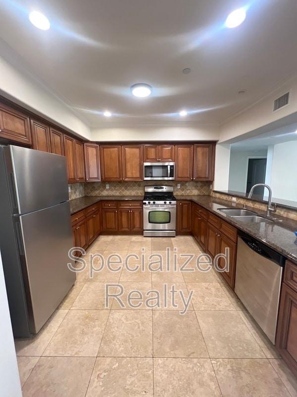 property at 10921 Whipple St