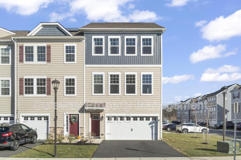 2 Verona Ln in Mount Laurel, NJ - Building Photo