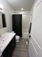 492 A Hethrington Ave in Winnipeg, MB - Building Photo - Building Photo
