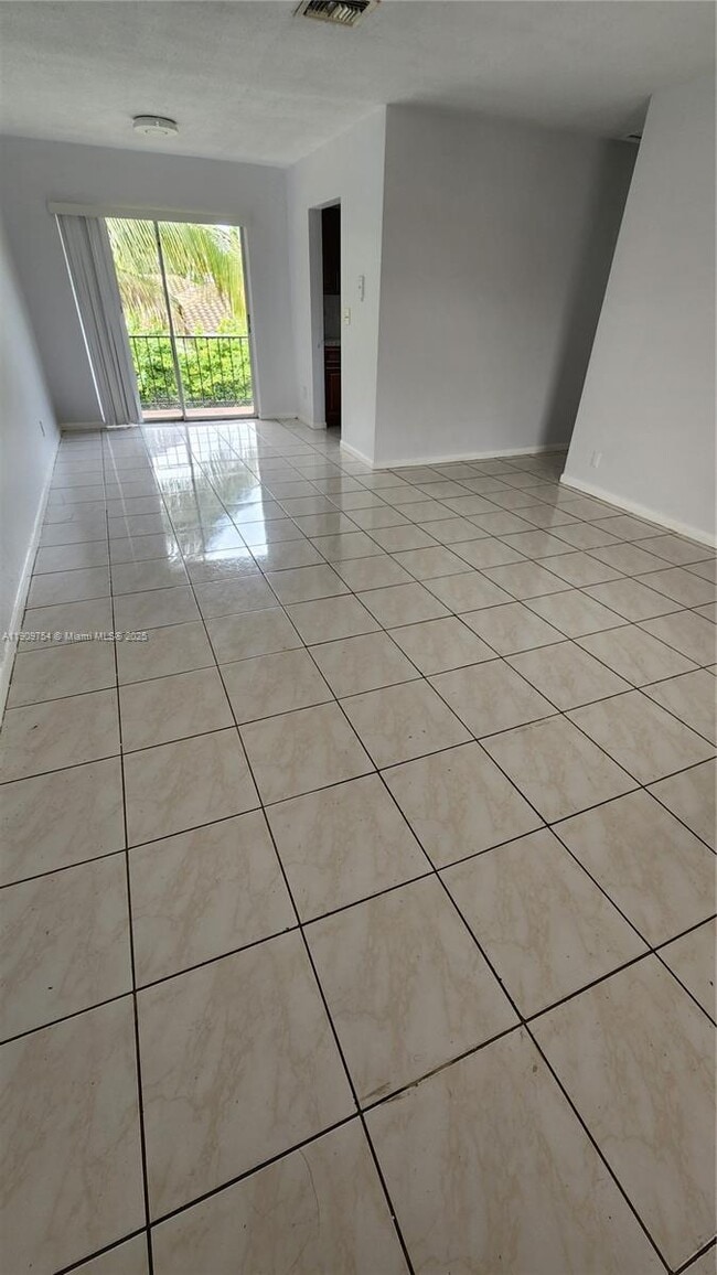 3090 Coral Springs Dr in Coral Springs, FL - Foto de edificio - Building Photo