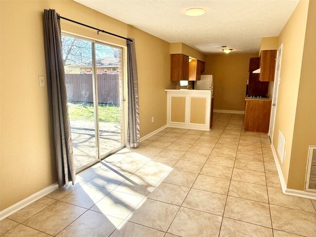 property at 1809 Capri Ln