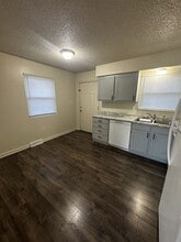 3237 N 84th Terrace in Kansas City, KS - Foto de edificio - Building Photo