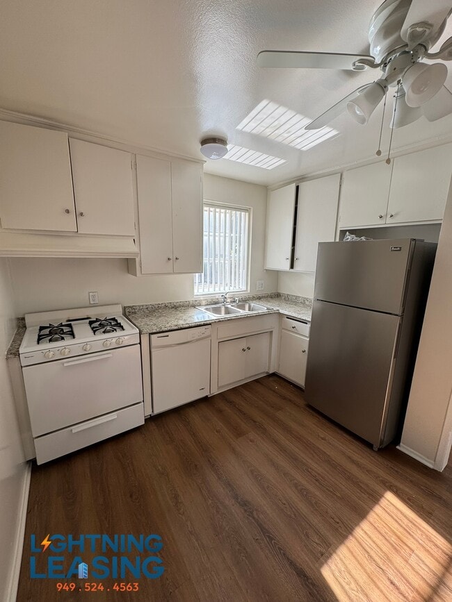 4737 Orion Ave in Los Angeles, CA - Building Photo - Building Photo