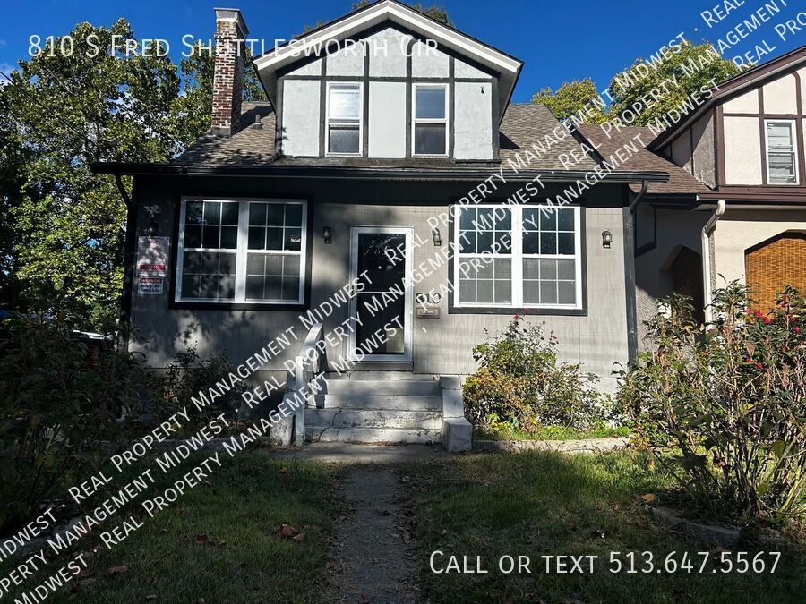 810 S Fred Shuttlesworth Cir in Cincinnati, OH - Building Photo
