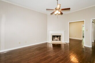 2241 Lake Hill Ct in Memphis, TN - Building Photo - Building Photo