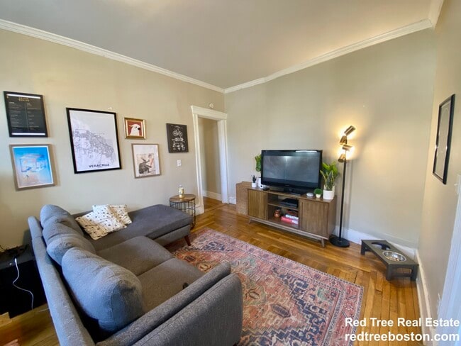 5 Braemore Rd, Unit 2 in Boston, MA - Building Photo - Building Photo