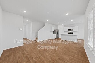 6212 Sunhigh Dr in San Antonio, TX - Building Photo - Building Photo