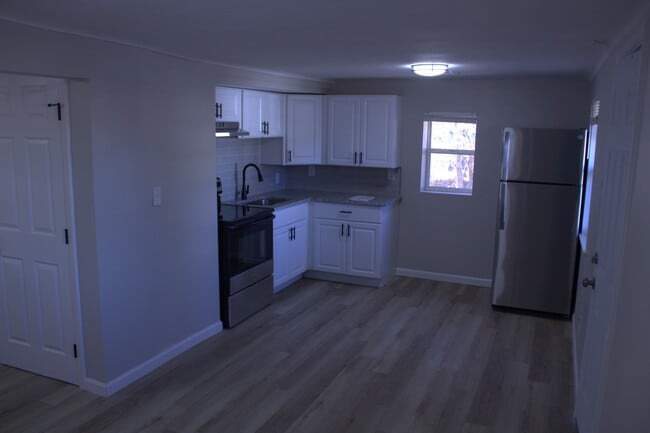 9430 Echo Ln in Overland, MO - Building Photo - Building Photo