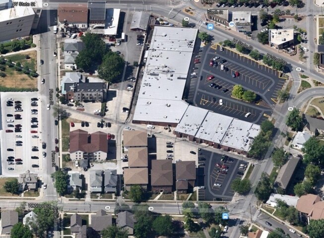 232-236 W Wood St in West Lafayette, IN - Building Photo