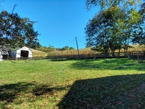180 Kendale Rd in Red Lion, PA - Building Photo - Building Photo