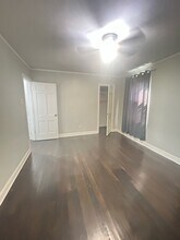 8825 S Kenwood Ave in Chicago, IL - Building Photo - Building Photo