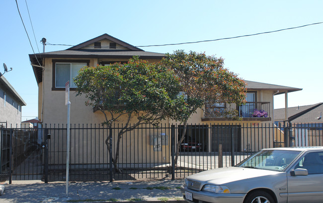 2352 21st St in San Pablo, CA - Building Photo - Building Photo