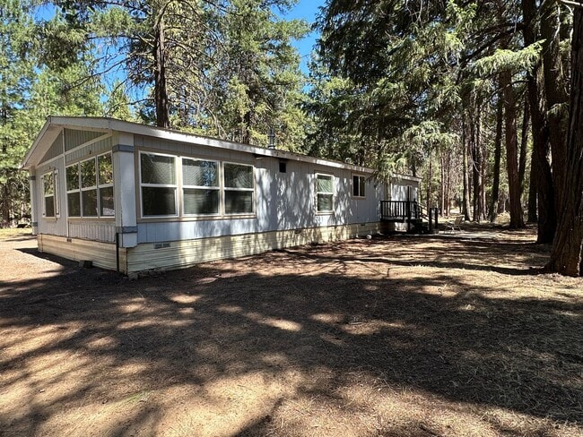 18406 Freight Rd Ln in Klamath Falls, OR - Building Photo - Building Photo