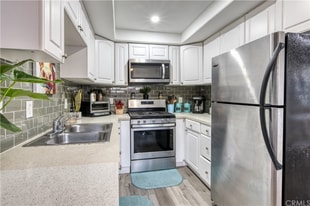 7801 Sycamore Drive in Huntington Beach, CA - Building Photo