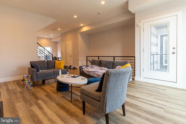 1850 Frankford Ave in Philadelphia, PA - Building Photo - Building Photo