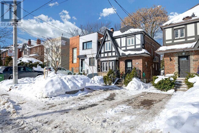 146 Cranbrooke Ave in Toronto, ON - Building Photo - Building Photo