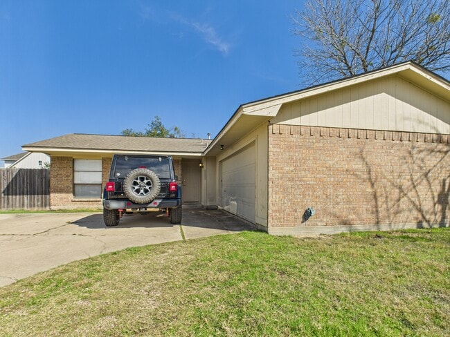 903 Welsh Ave in College Station, TX - Building Photo - Building Photo