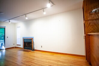 130 E Longview St in Chapel Hill, NC - Building Photo - Building Photo