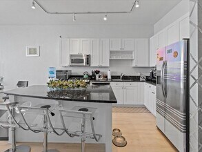 150 E Robinson St, Unit 2906 in Orlando, FL - Foto de edificio - Building Photo