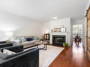 1613 Brentwood Pointe in Franklin, TN - Foto de edificio - Building Photo