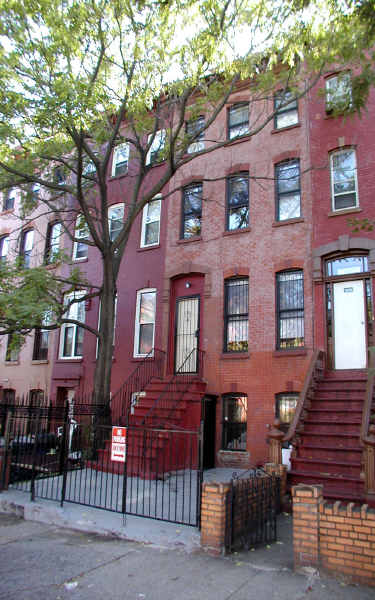 1082 Bushwick Ave in Brooklyn, NY - Building Photo