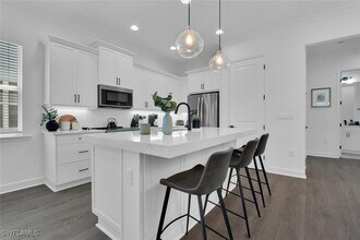7242 Saona CT in Naples, FL - Building Photo - Building Photo