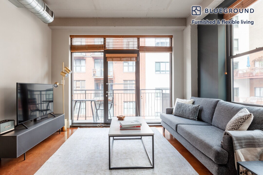 1425 P St NW in Washington, DC - Building Photo