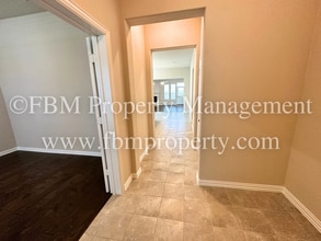 2809 Belmont Dr in Ennis, TX - Building Photo - Building Photo