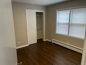 2239 S 17th Ave in North Riverside, IL - Building Photo - Building Photo