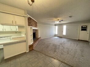 7001 Geneva Ave in Lubbock, TX - Building Photo - Building Photo