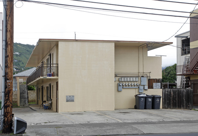 1942 Beretania St in Honolulu, HI - Foto de edificio - Building Photo