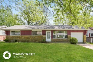 9930 Duke Dr in St. Louis, MO - Building Photo