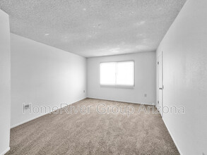 12831 W Paintbrush Dr in Sun City West, AZ - Foto de edificio - Building Photo