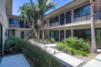 4th Ave in Venice, CA - Foto de edificio - Building Photo