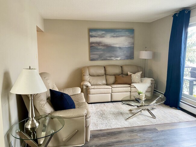 7945-382 82 Ave NW in Edmonton, AB - Building Photo - Building Photo