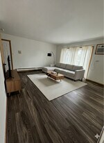 6609 Oak Forest Ave in Tinley Park, IL - Building Photo