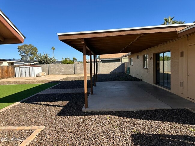 1802 W Villa Rita Dr in Phoenix, AZ - Building Photo - Building Photo