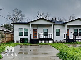 4826 Paula St in Houston, TX - Building Photo