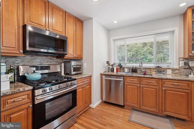 property at 7011 Hector Rd